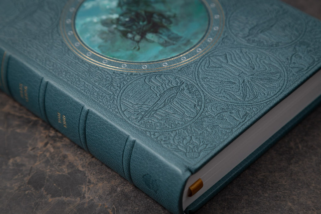 Twenty Thousand Leagues Under the Seas by Jules Verne - Deluxe Edition